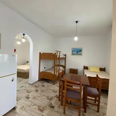 Semako Guest house *
